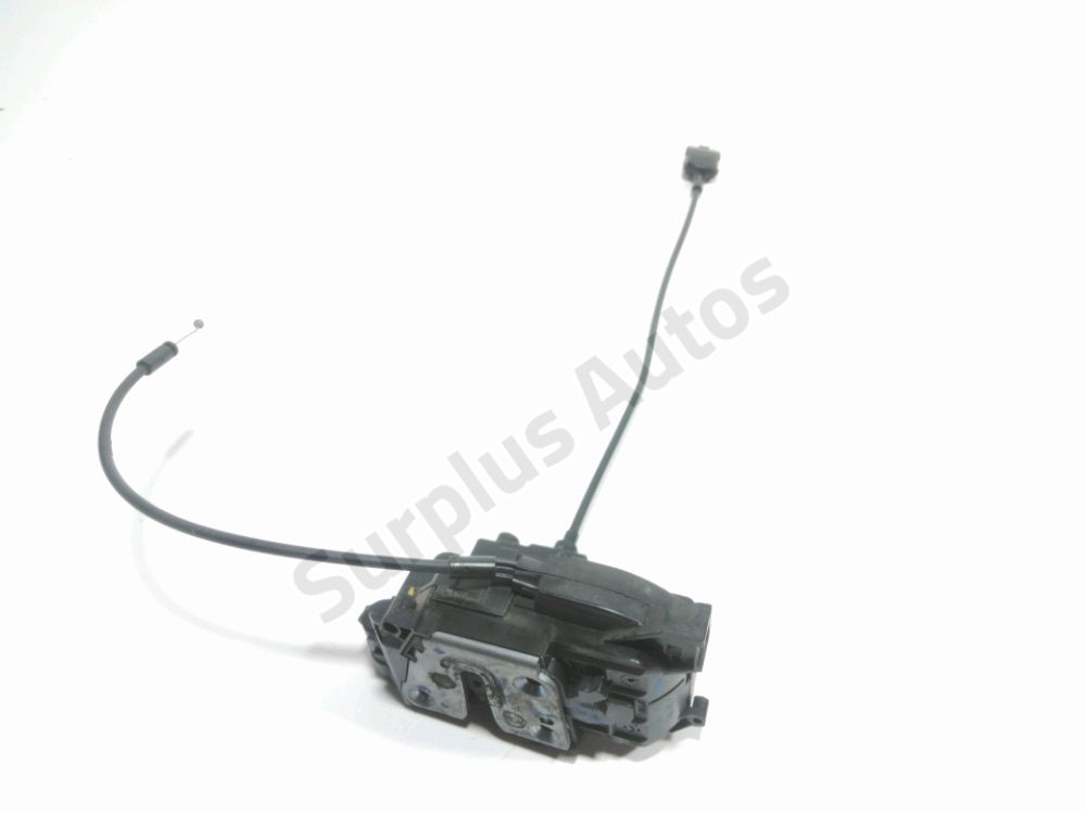 Serrure de porte avant droite