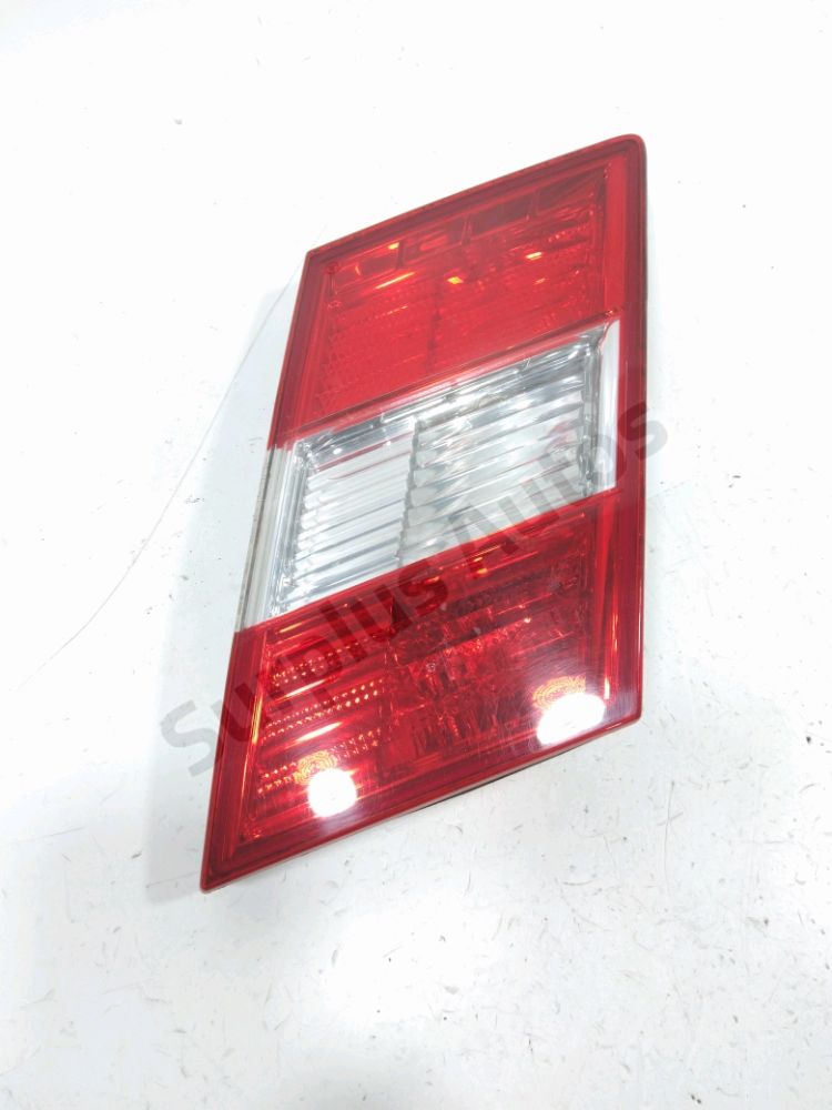 Feu arriere interieur droit