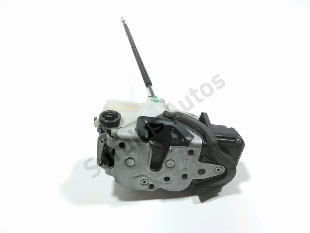 Serrure de porte arriere droite