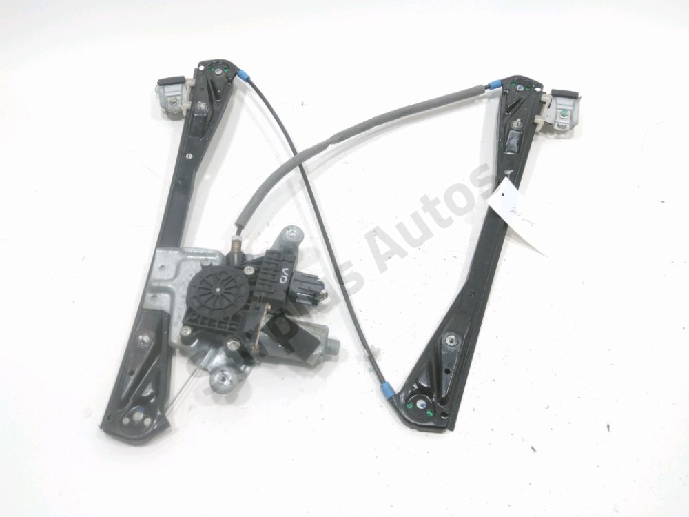 Lève-vitre électrique avant droit