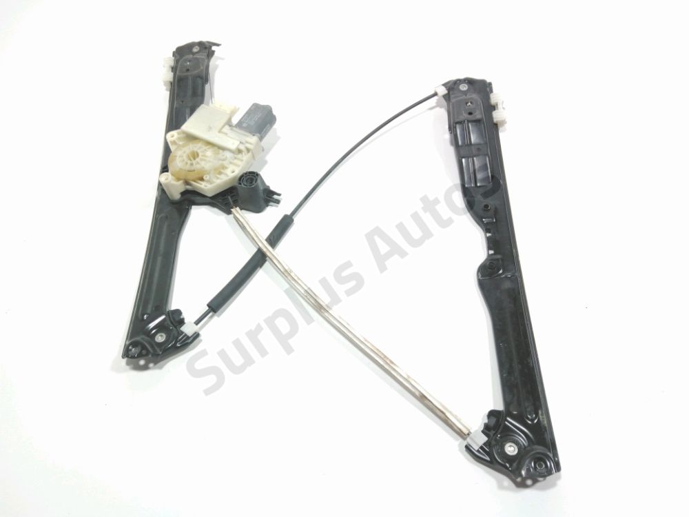 Lève-vitre électrique avant droit