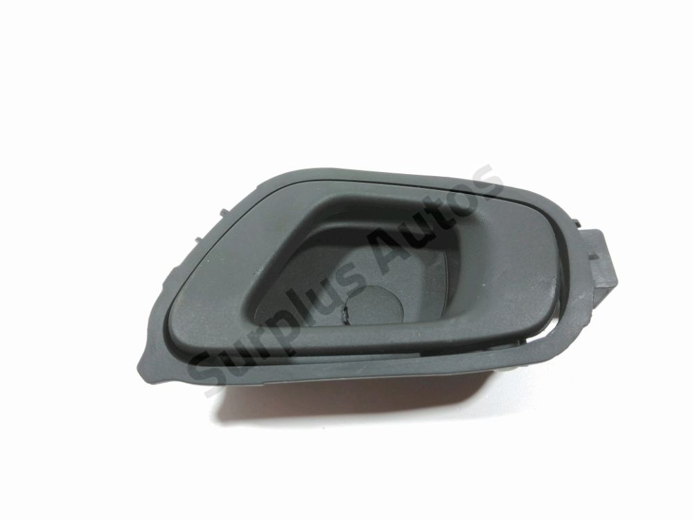 Poignee interieure porte arriere gauche