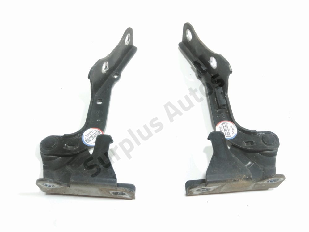 Jeu de charnières de capot