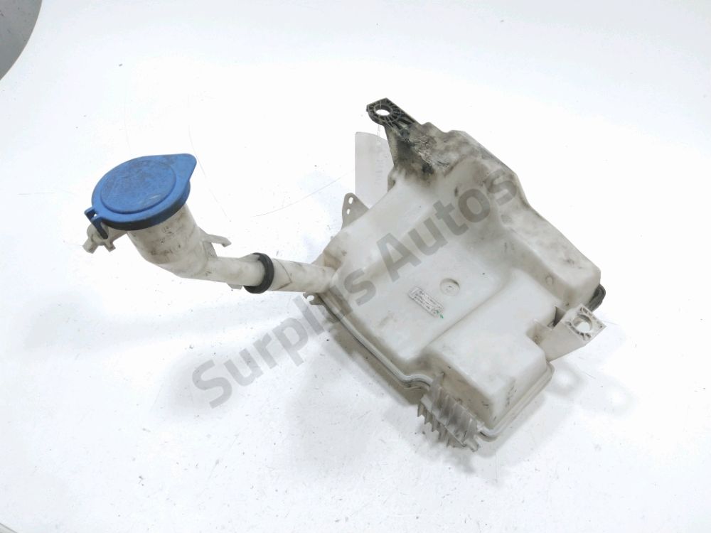 Reservoir de lave glace avant