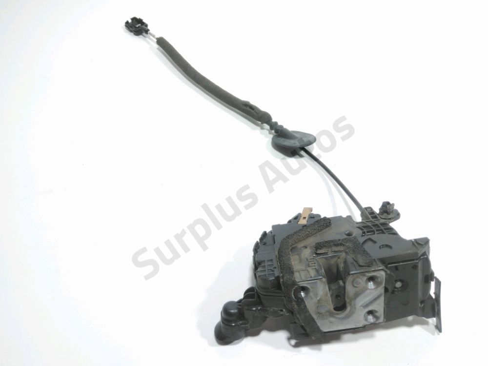 Serrure de porte avant gauche