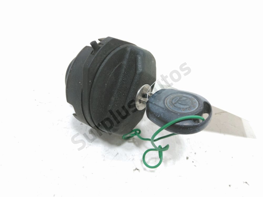 Bouchon de réservoir à carburant