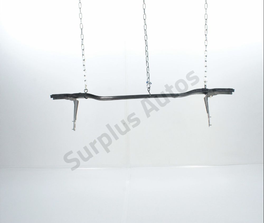 Traverse supérieure armature avant
