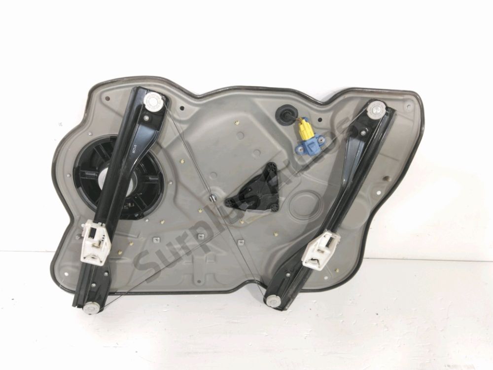 Lève-vitre électrique avant gauche