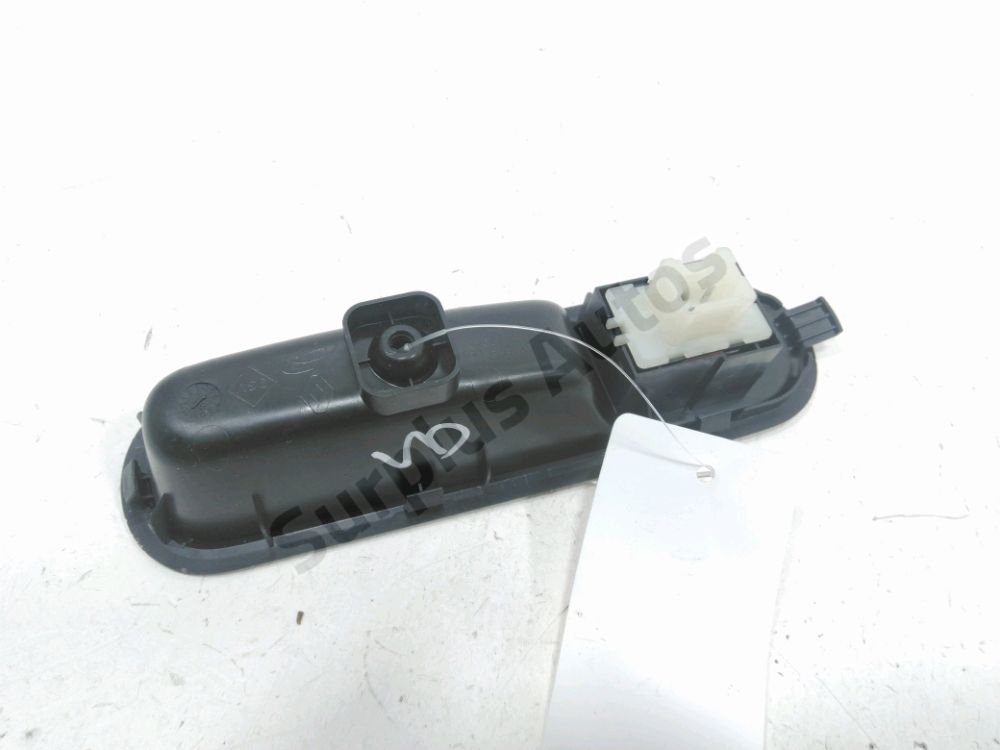 Commande lève-vitre avant droit