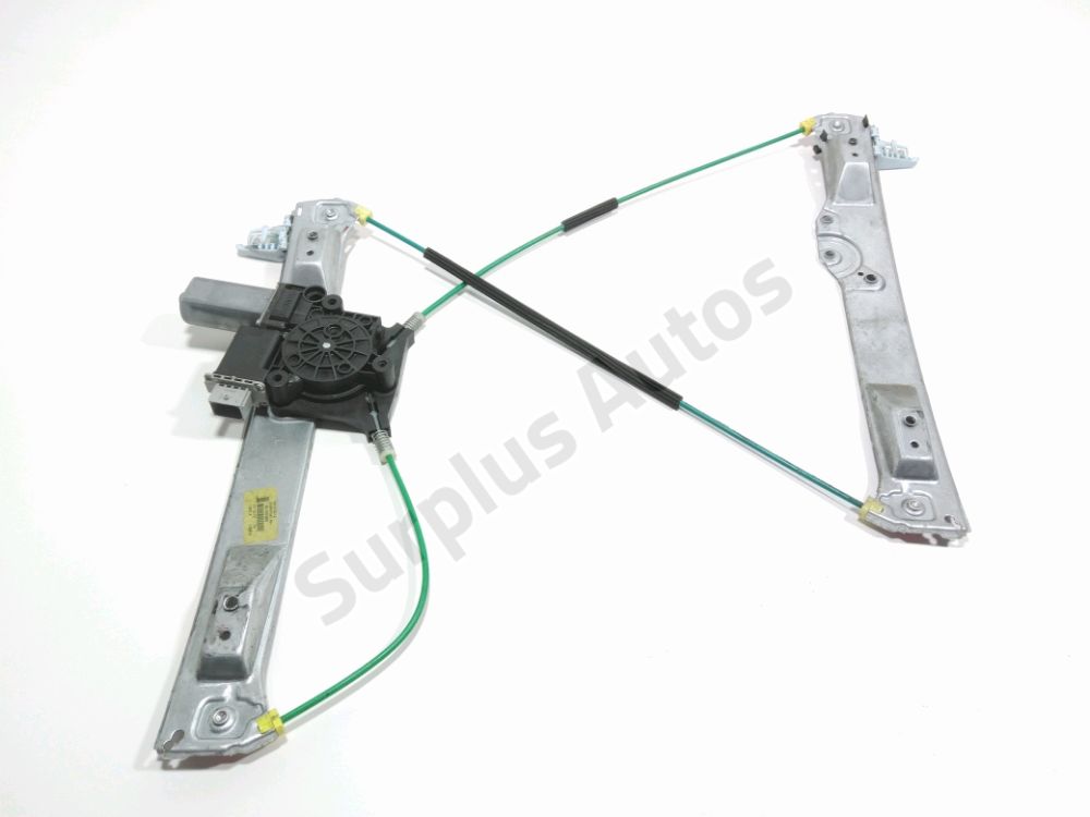 Lève-vitre électrique avant droit