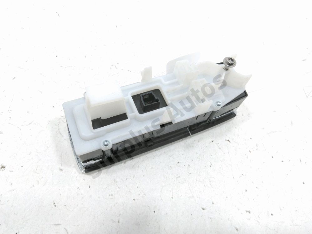 Commande lève-vitre avant gauche