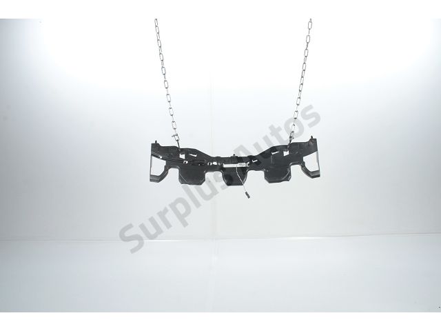 Support central de pare-choc arrière