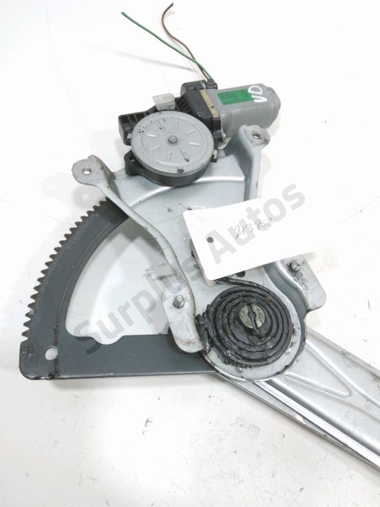 Lève-vitre électrique avant droit