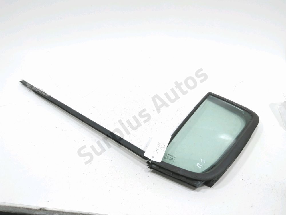 Custode avant gauche