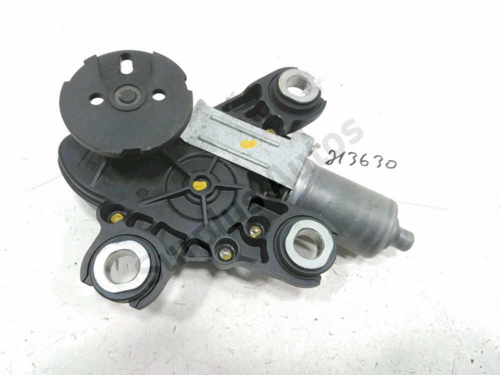 Moteur d'essuie glace arrière
