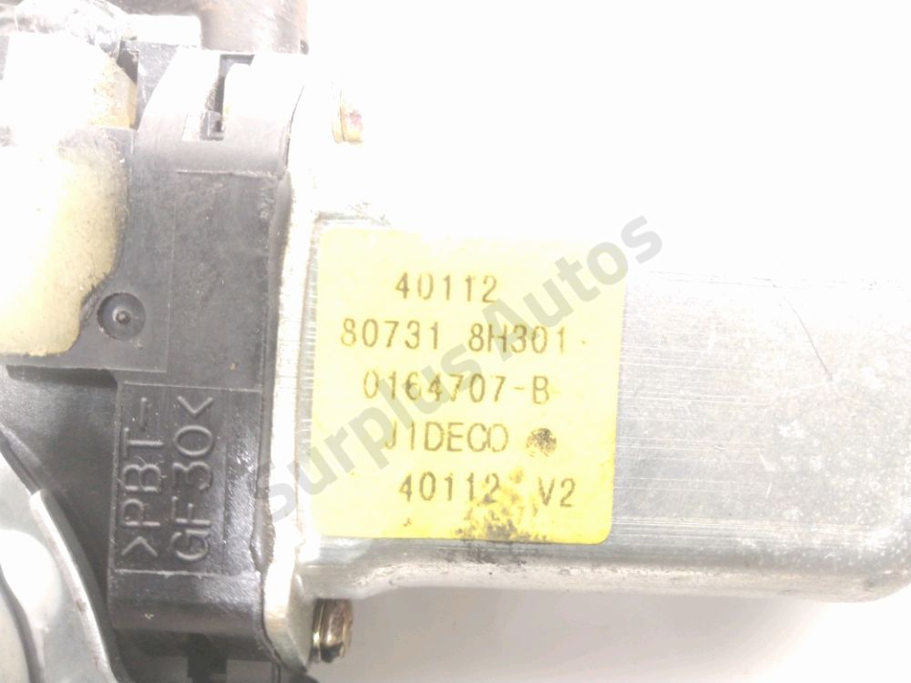 Lève-vitre électrique avant gauche