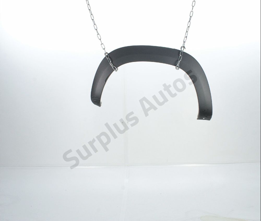 Elargisseur d'aile arrière droit