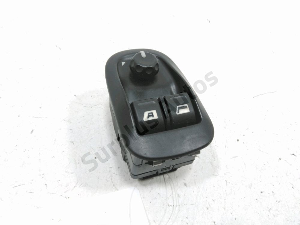 Commande lève-vitre avant gauche