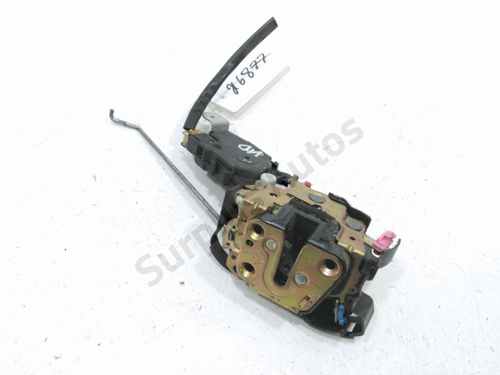 Serrure de porte avant droite