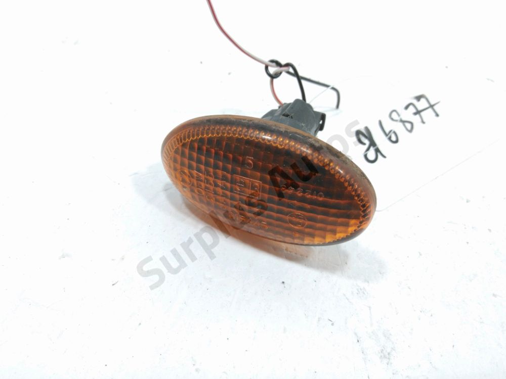 Répétiteur d'aile droit