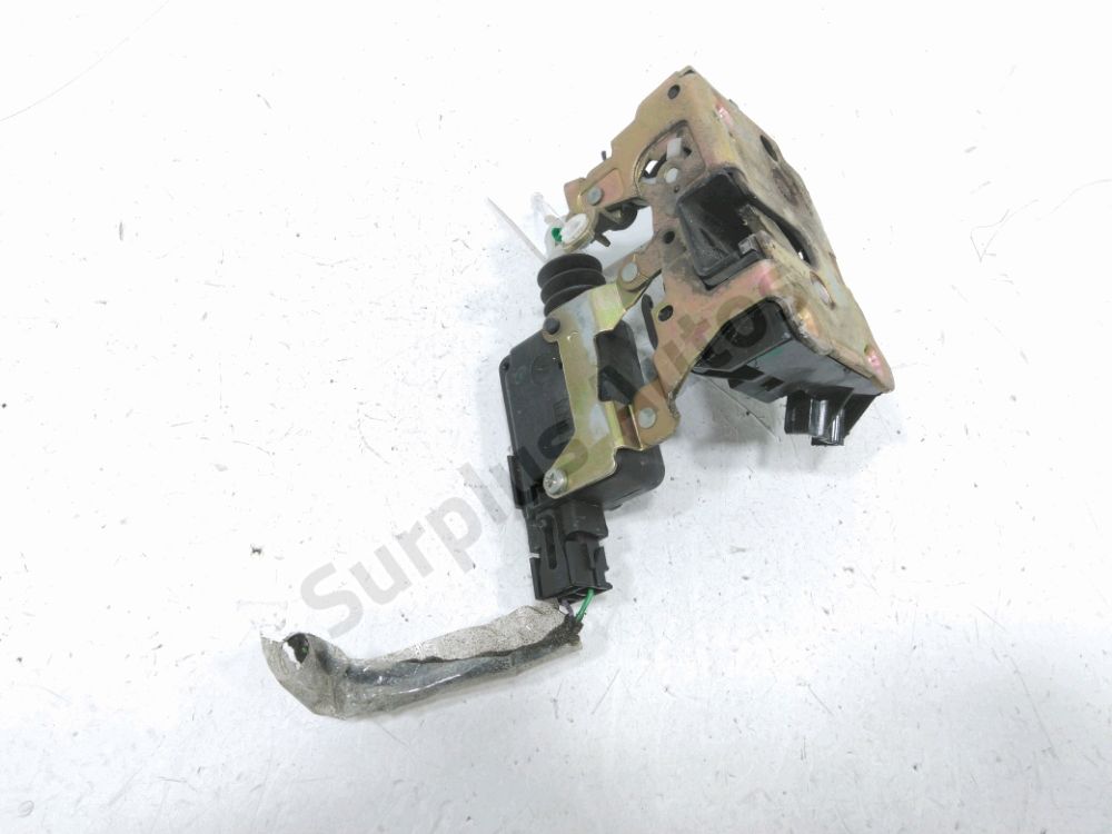 Serrure de porte avant droite