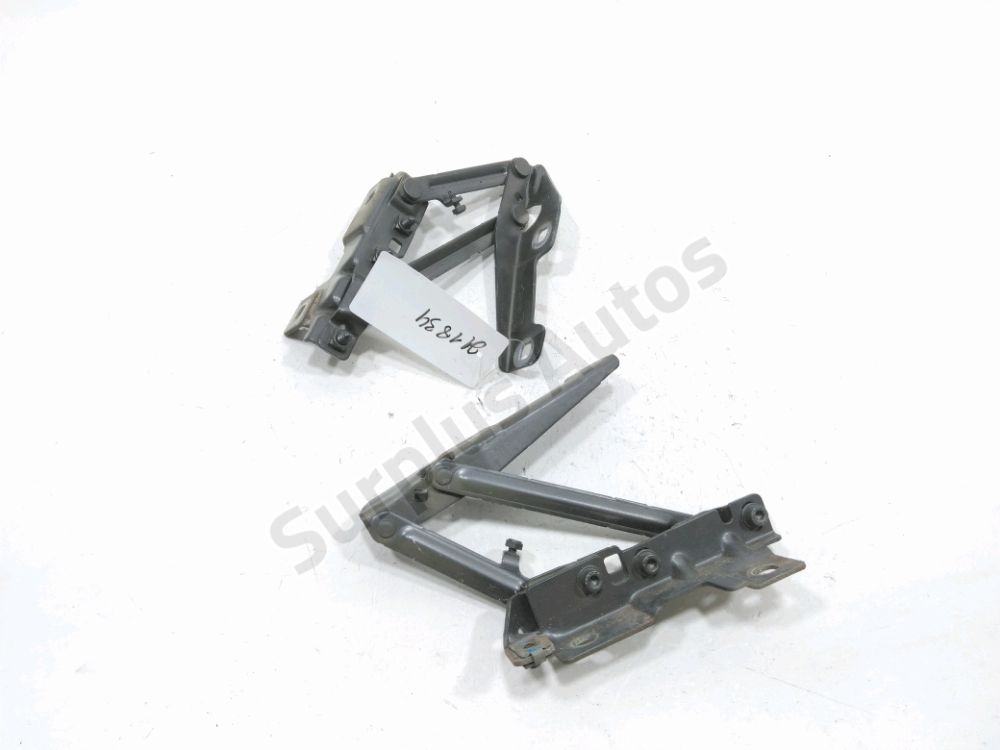 Jeu de charnières de capot