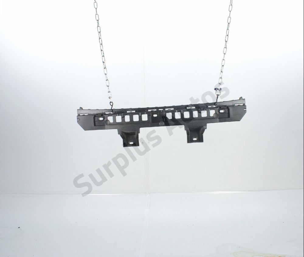 Support central de pare-choc arrière