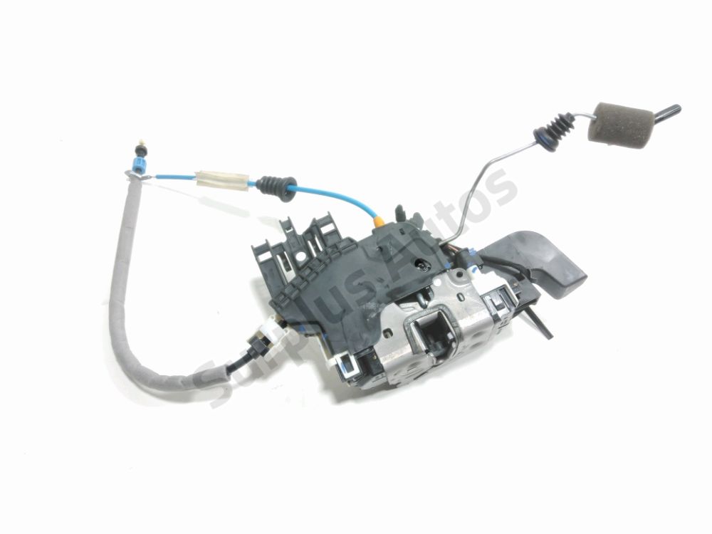 Serrure de porte avant droite