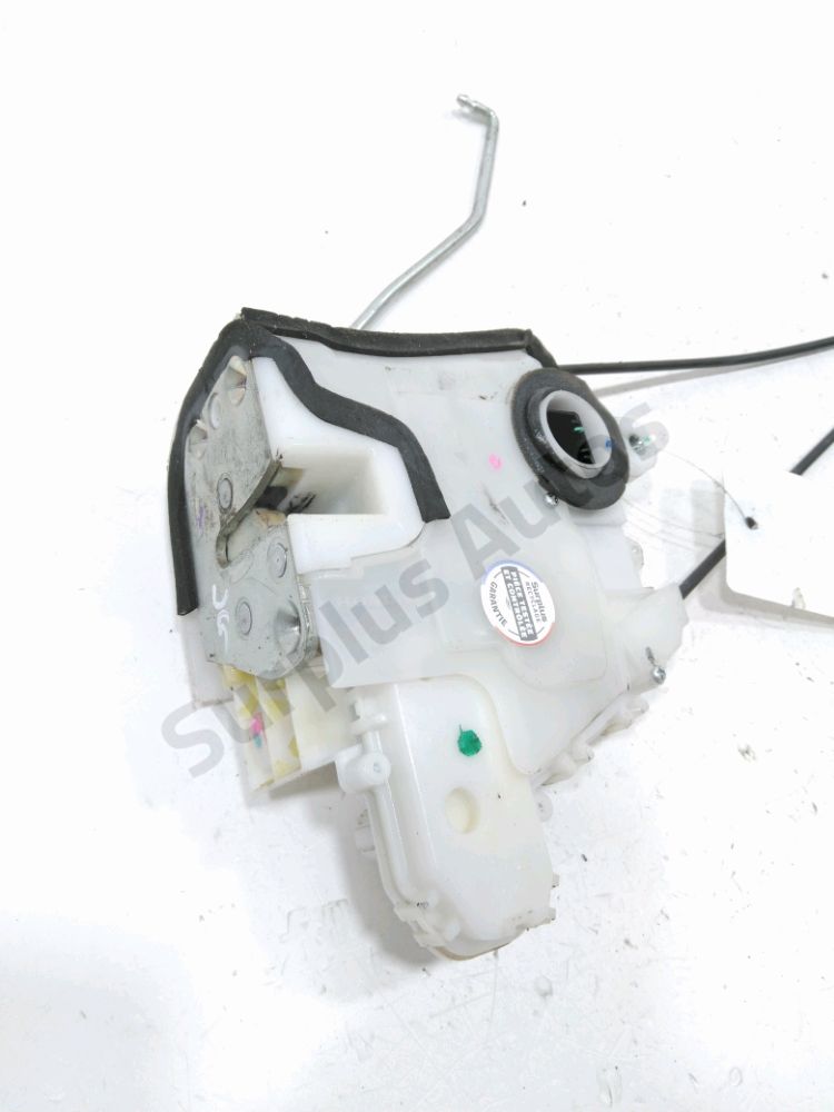 Serrure de porte avant gauche