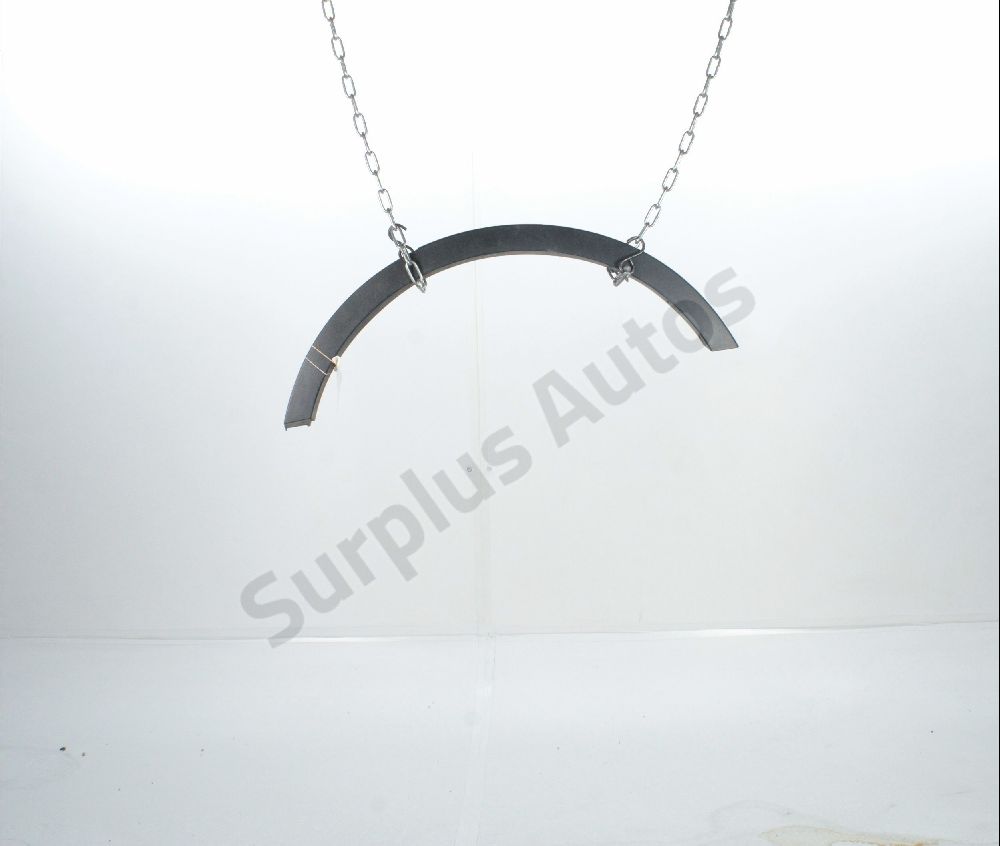 Elargisseur d'aile arrière gauche