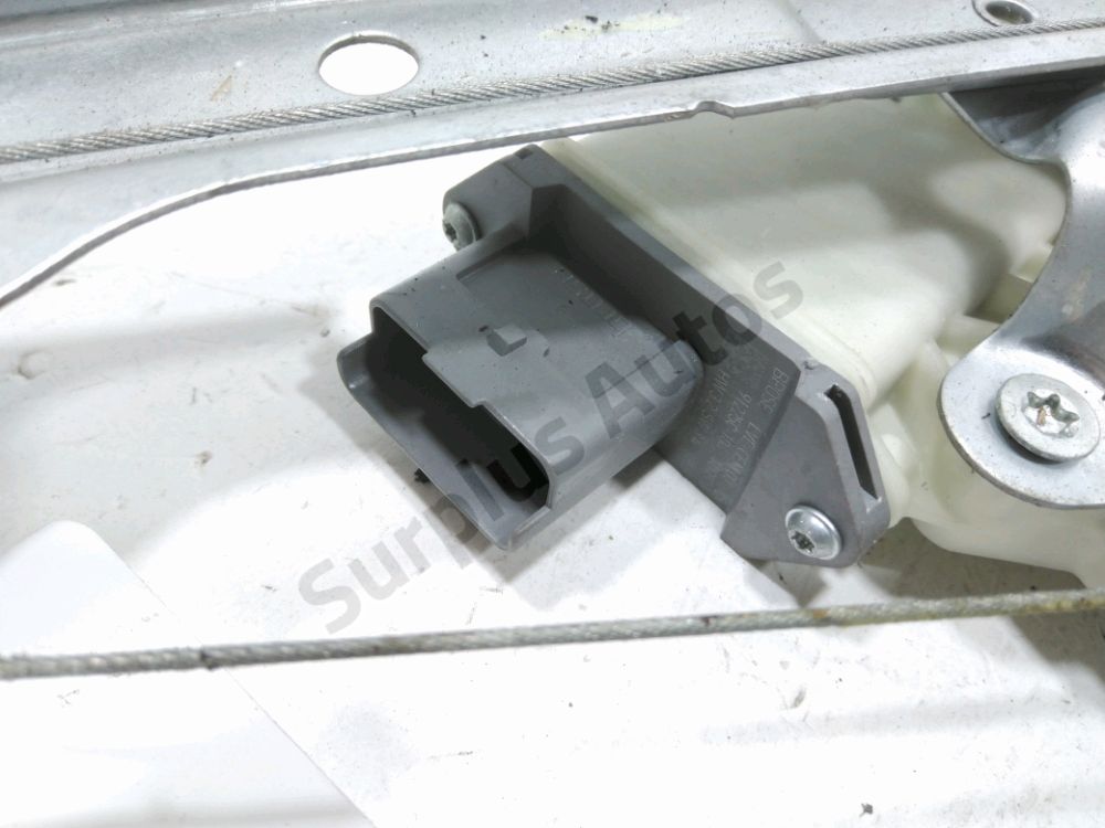 Lève-vitre électrique avant gauche