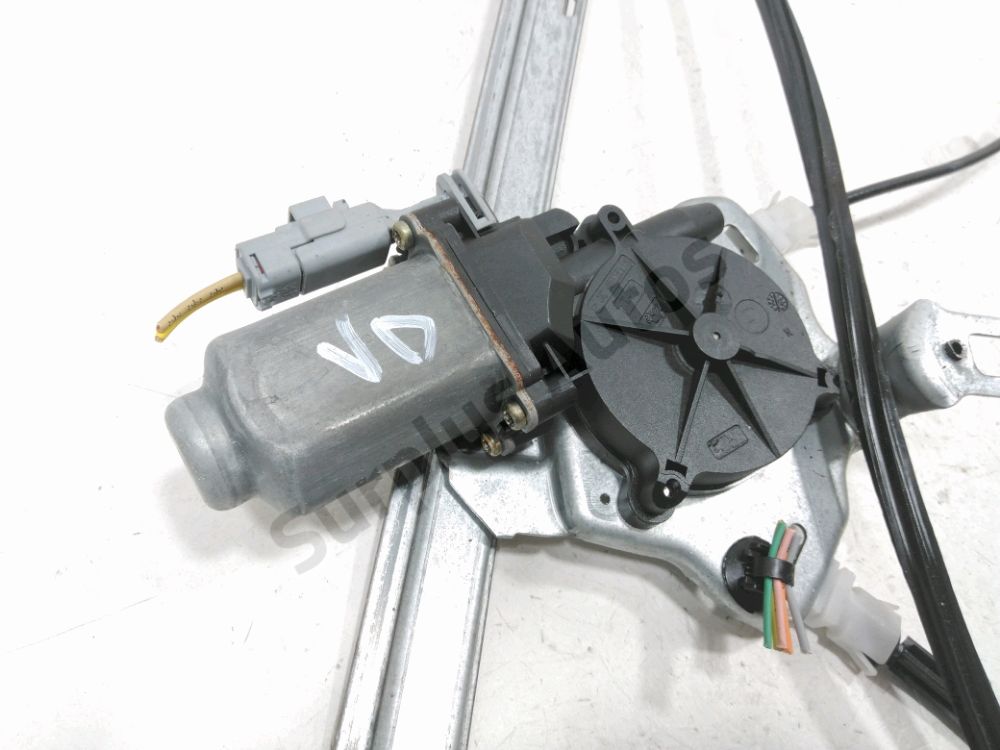 Lève-vitre électrique avant droit