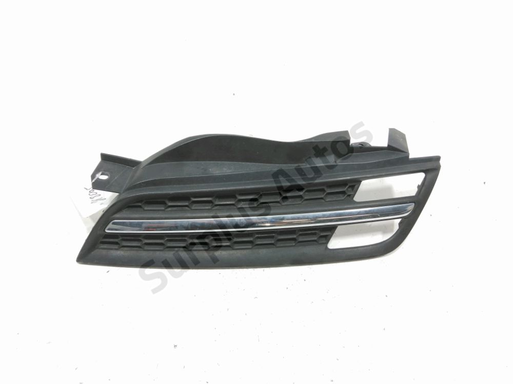 Grille de calandre gauche