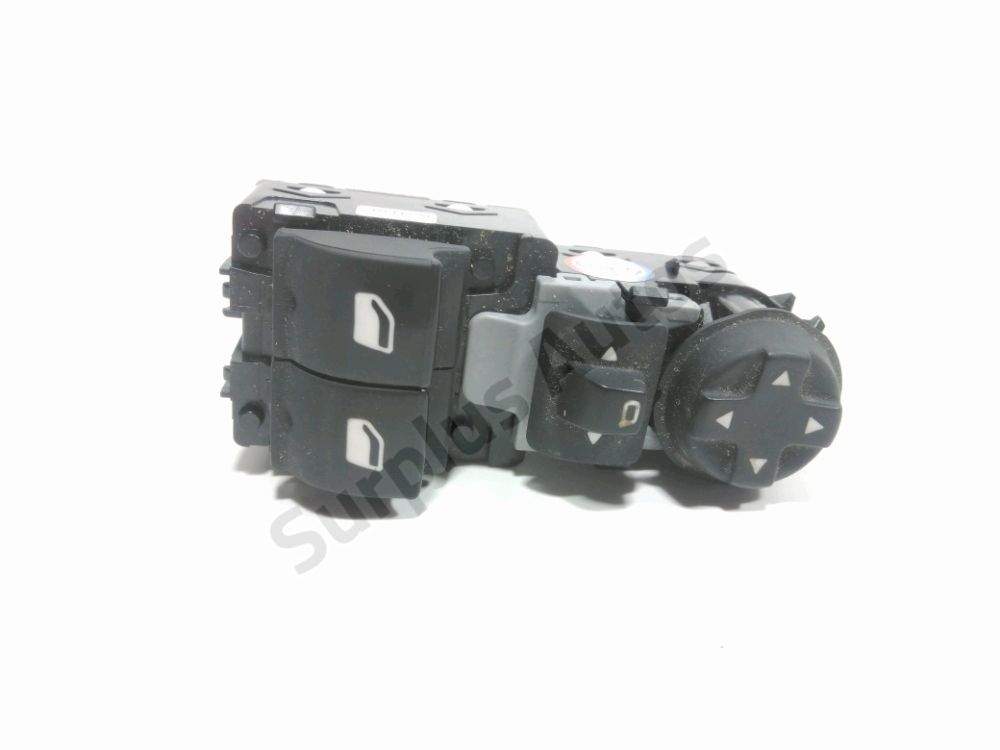 Commande lève-vitre avant gauche