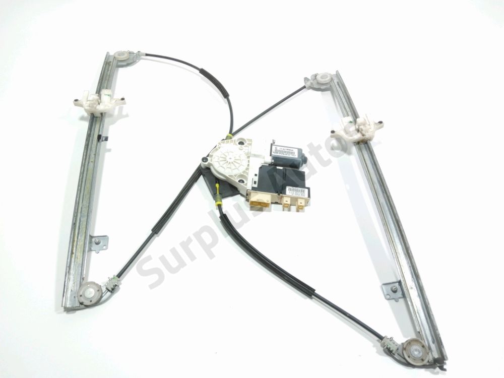 Lève-vitre électrique avant droit