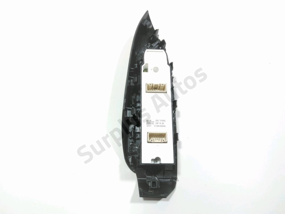 Commande lève-vitre avant gauche