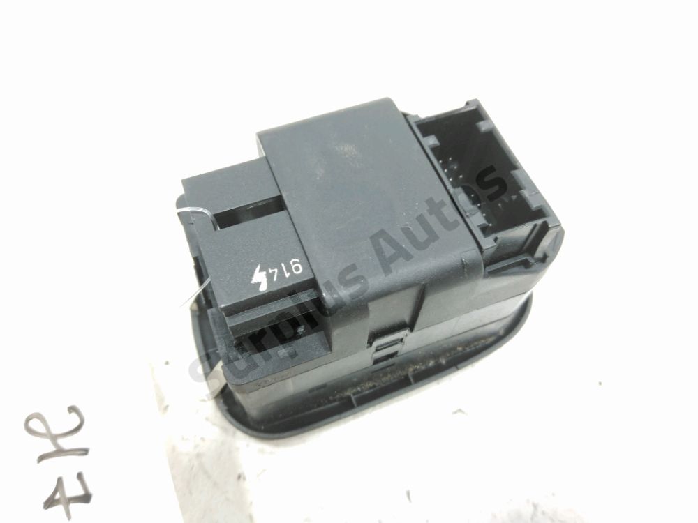 Commande lève-vitre avant gauche