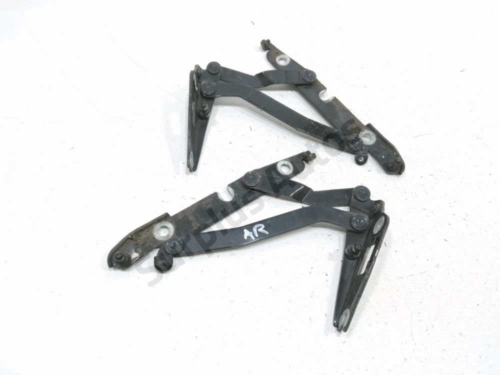 Jeu de charnières de hayon