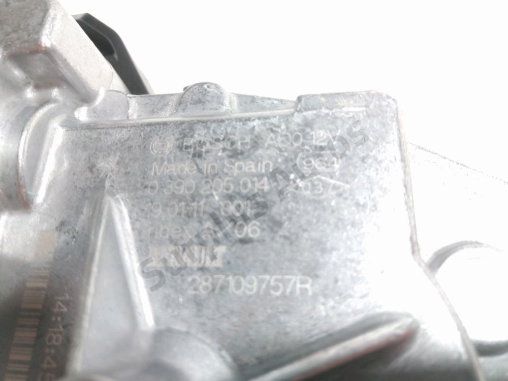 Moteur d'essuie glace arrière