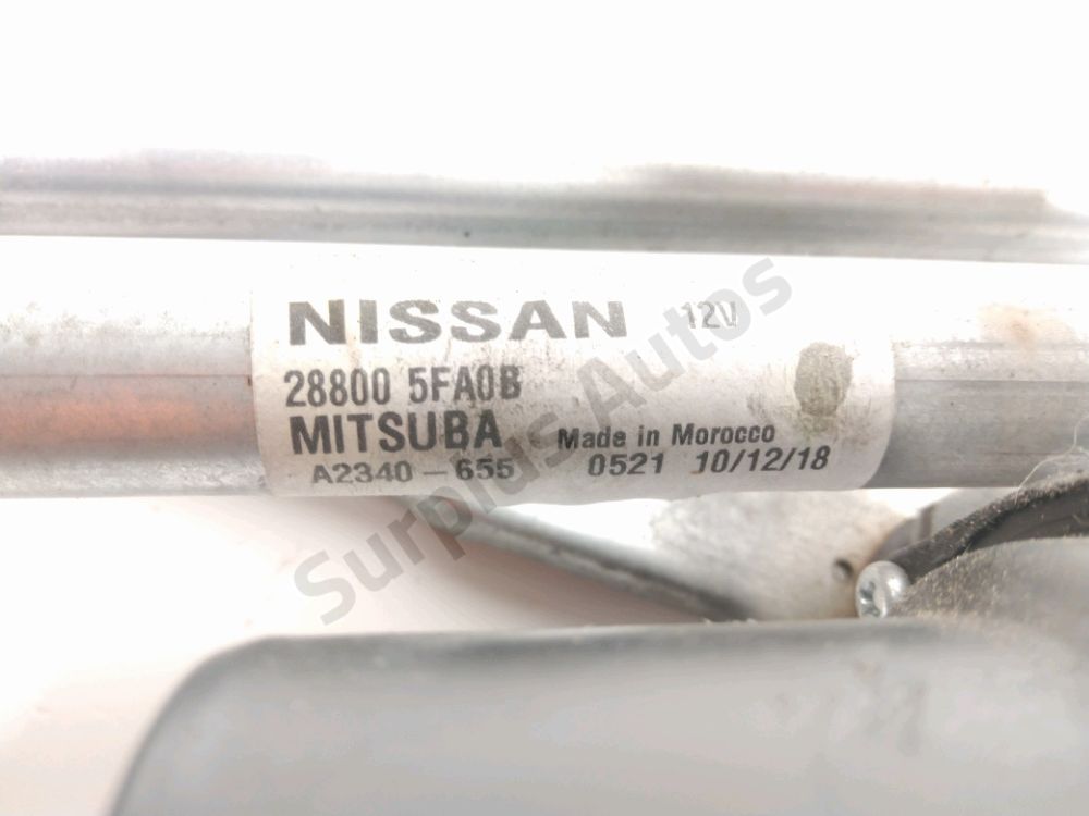 Mécanisme + moteur d'essuie glace avant