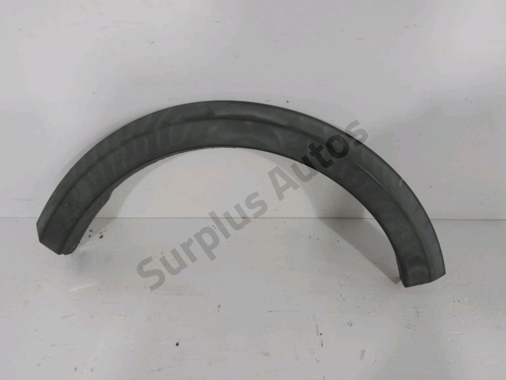 Elargisseur d'aile avant droite