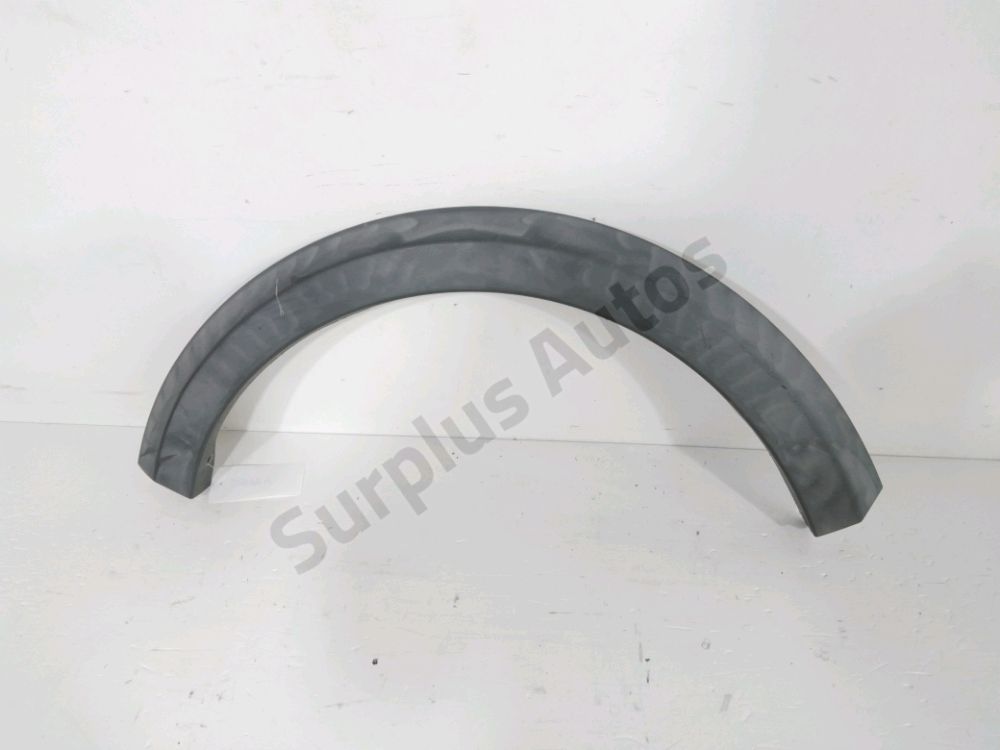 Elargisseur d'aile avant gauche