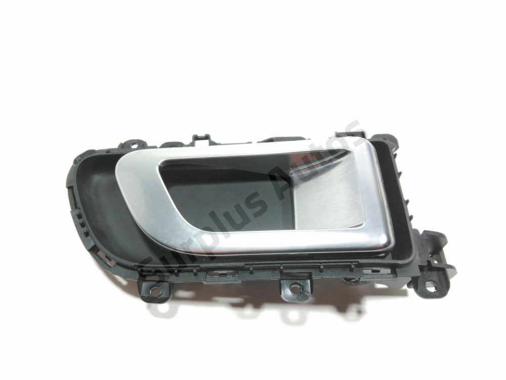 Poignee interieure porte arriere droite