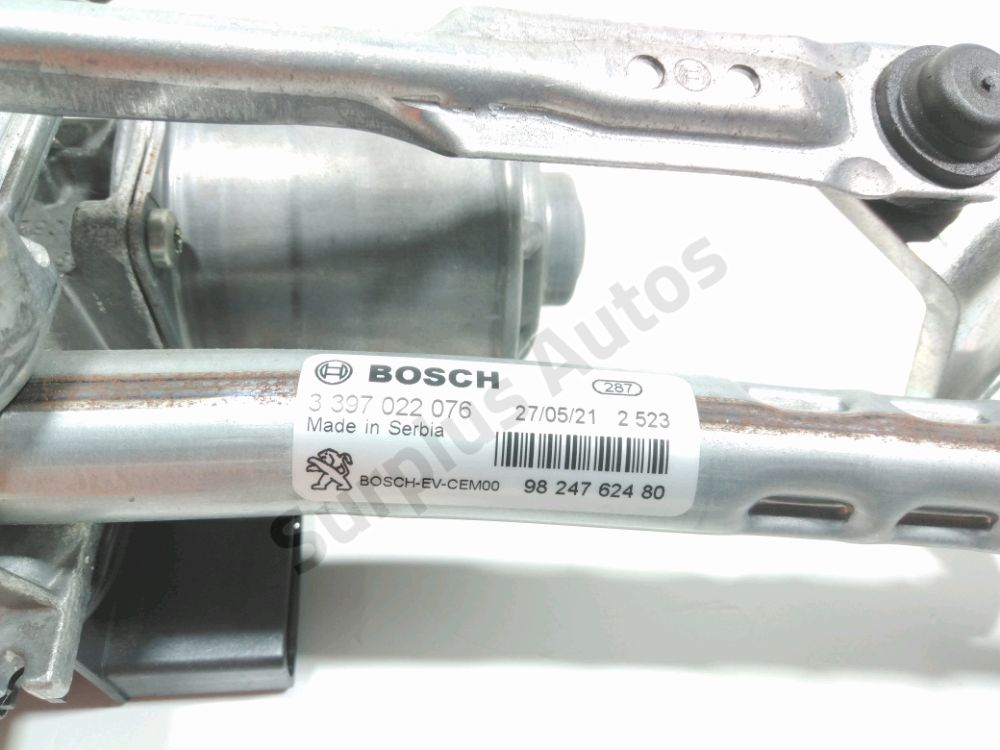 Mécanisme + moteur d'essuie glace avant