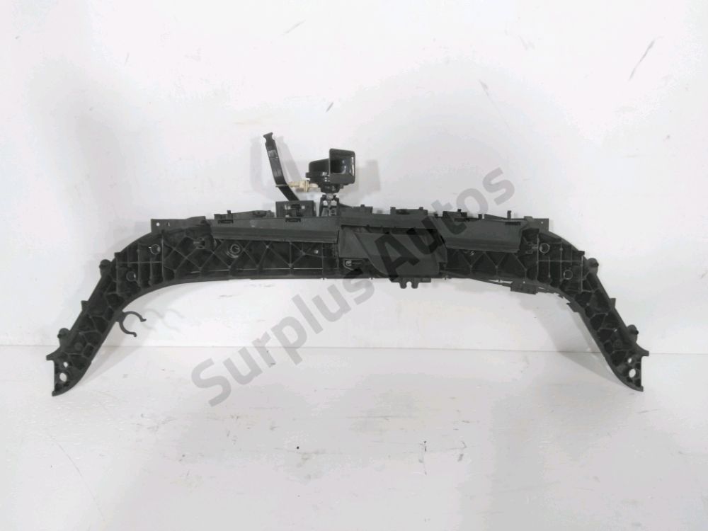 Traverse supérieure armature avant