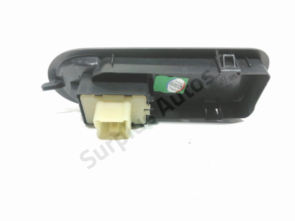 Commande lève-vitre avant droit