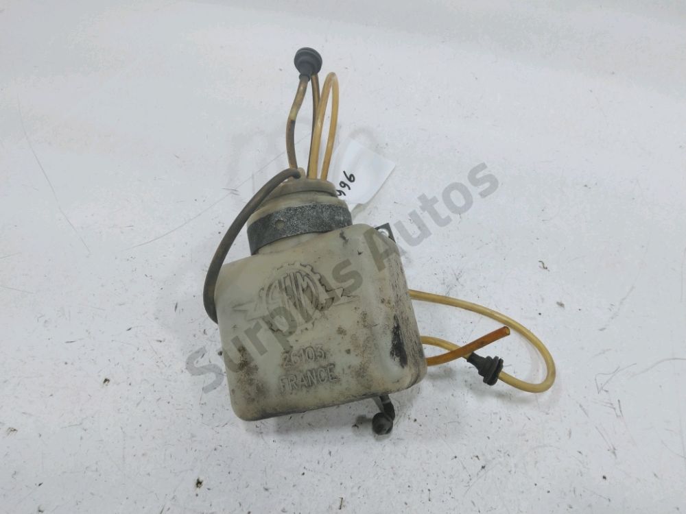 Réservoir de lave glace avant