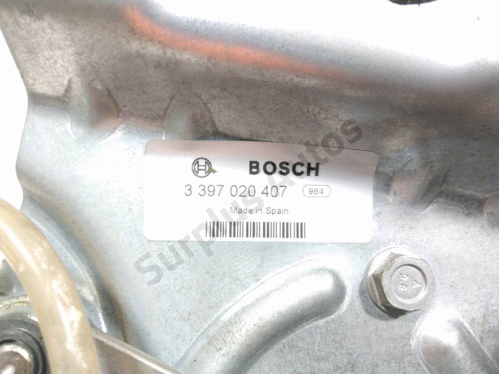 Moteur d'essuie glace arrière