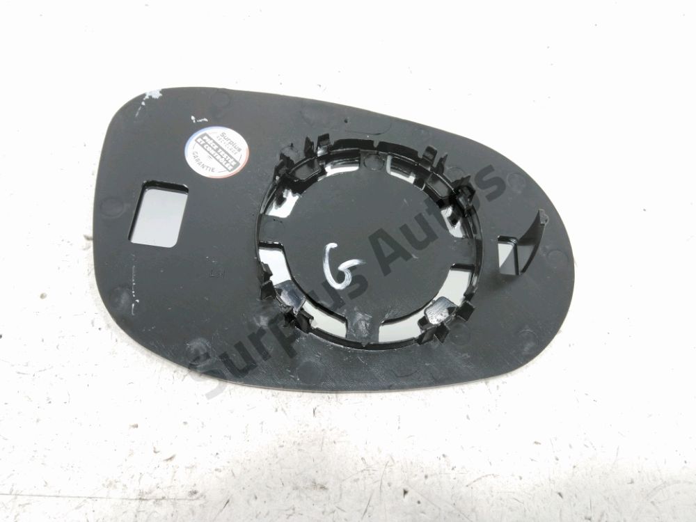 Glace de rétroviseur gauche