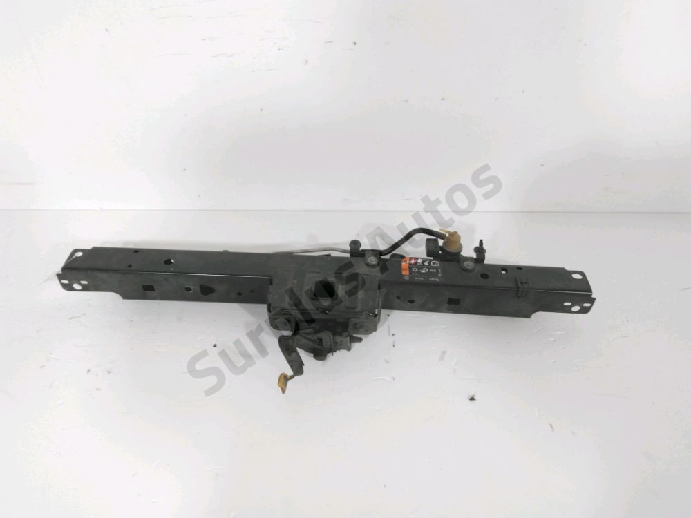 Traverse supérieure armature avant